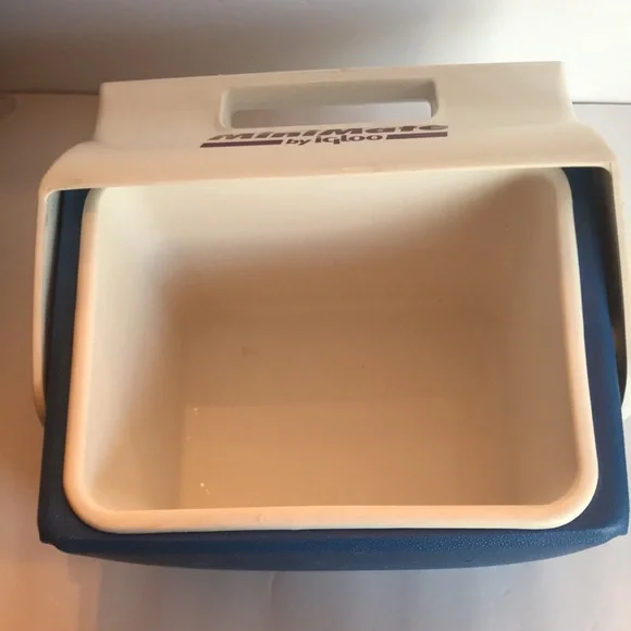 Igloo Minimate Cooler - Picture 3 of 8